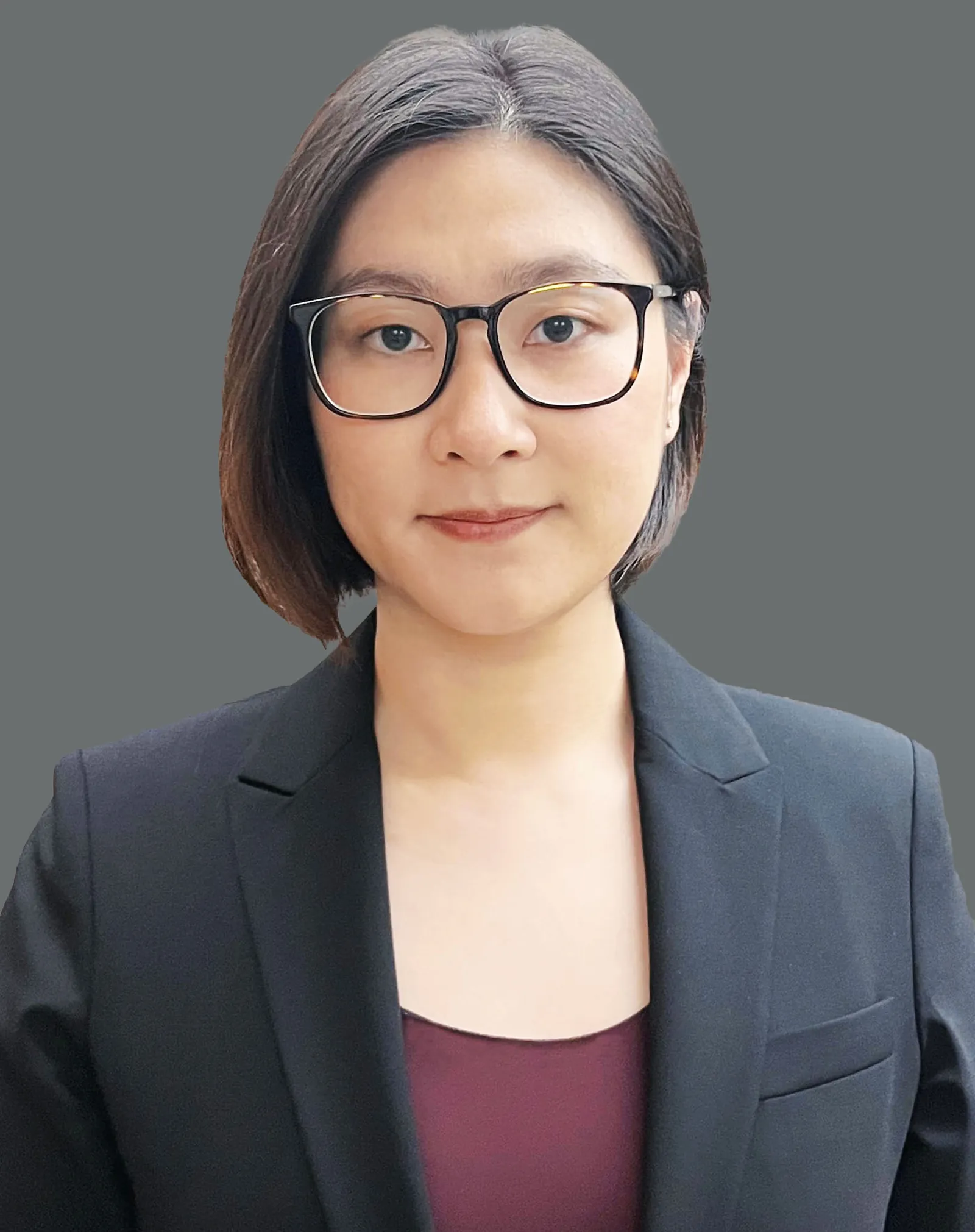 Portrait of Dr. Liangqian Huang